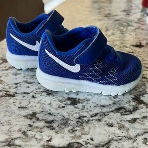 Nike kids Velcro shoes